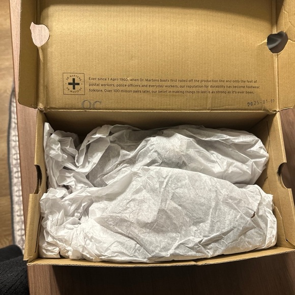 Dr. Martens suede Isham web strap mules size 6M/7W - Picture 6 of 6